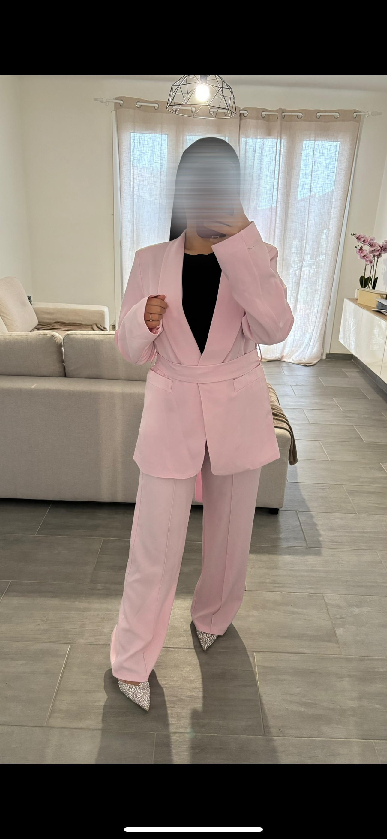 Tailleur a ceinture rose