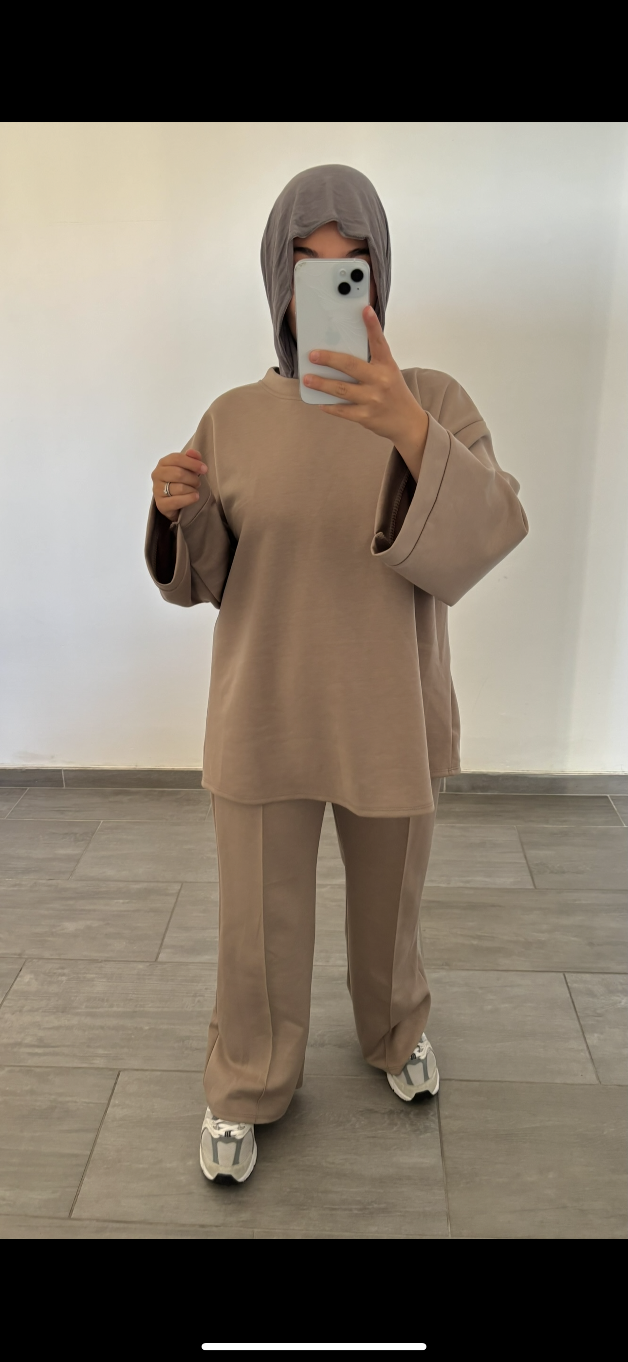 ensemble survetement large beige