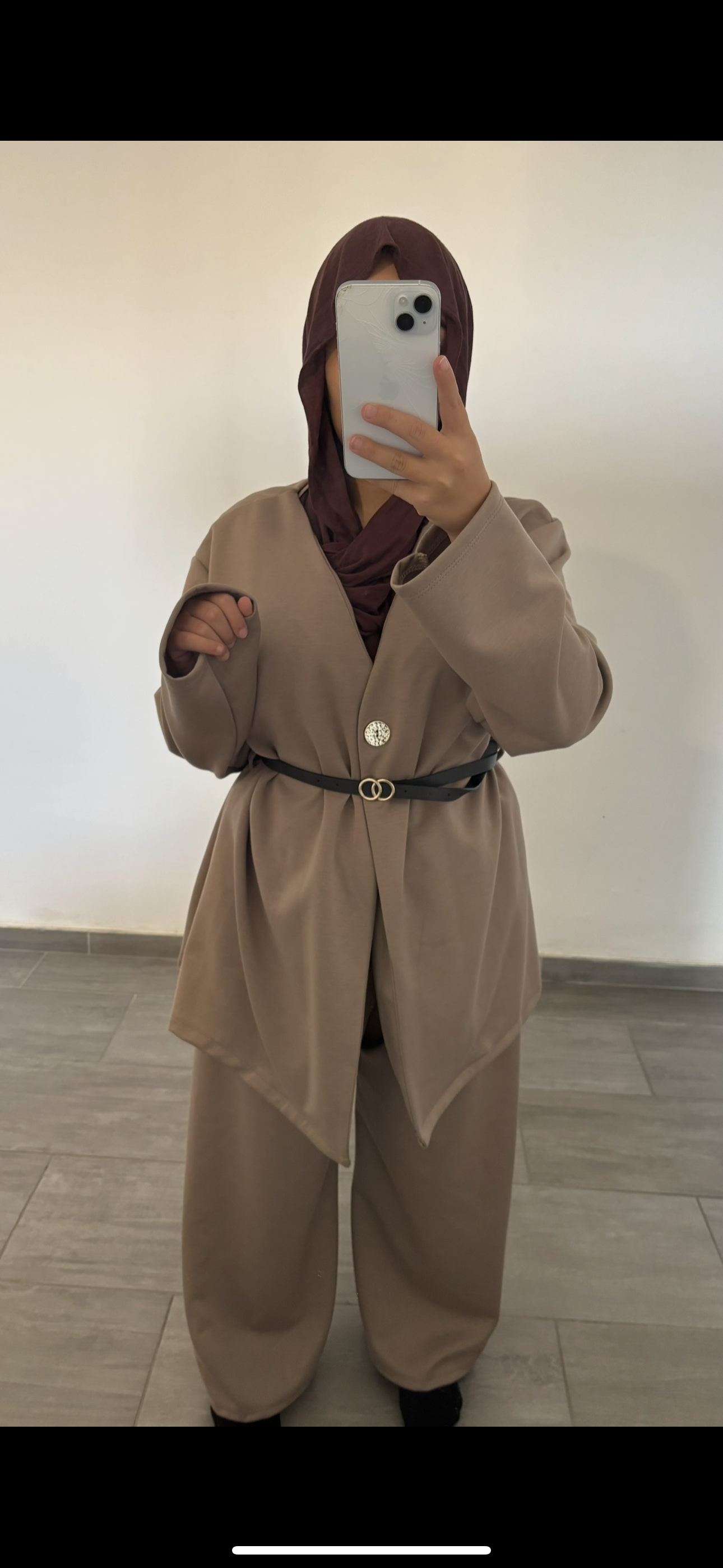 ensemble a ceinture taupe